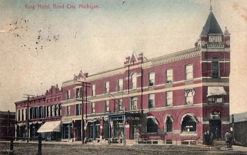 Hotel King (Osceola Hotel, Osceola Inn) - Vintage Postcard (newer photo)